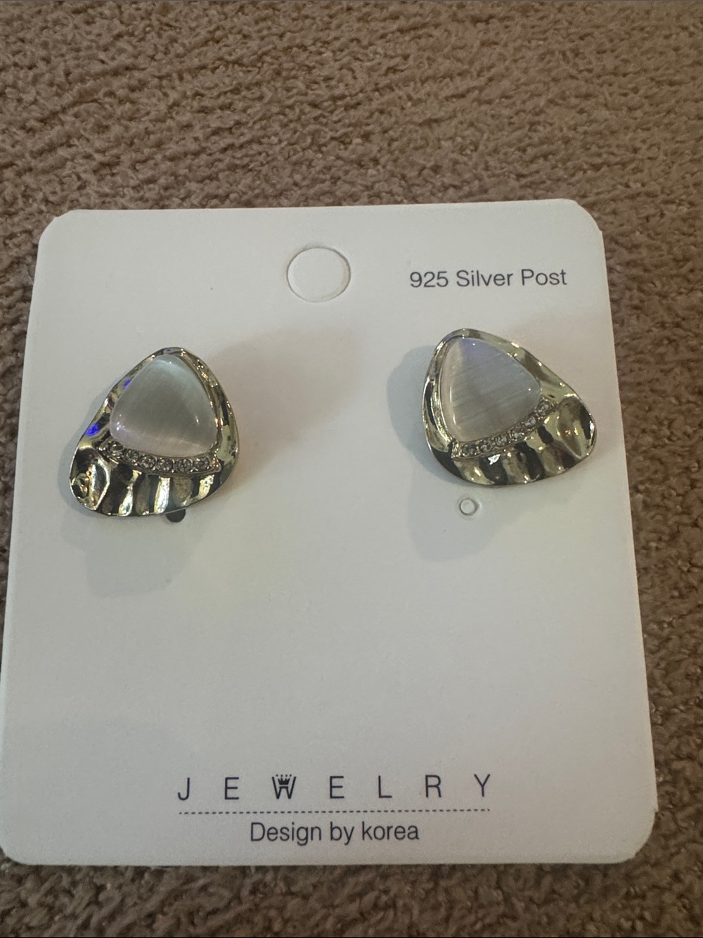 Korean Design Silver-Tone White Cat Eye Stud Earrings